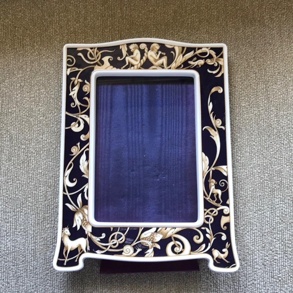 Wedgwood Cornucopia Picture Frame